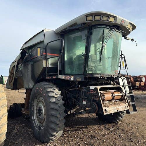 Used Gleaner R65 Combine parts.