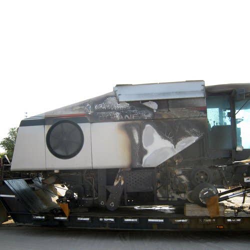 2001 Used Gleaner R72 Combine parts.