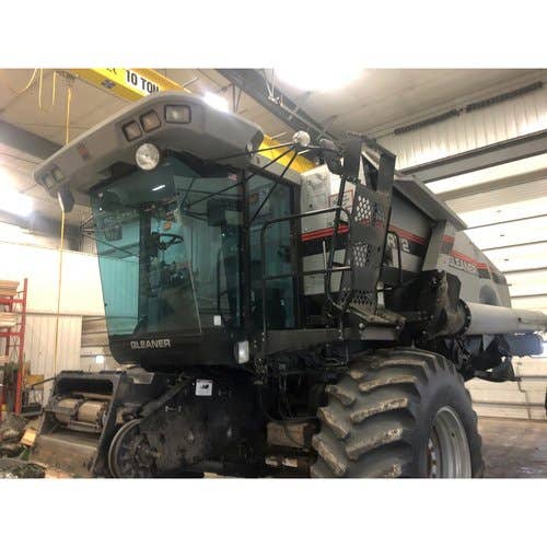 2001 Used Gleaner R72 Combine parts.