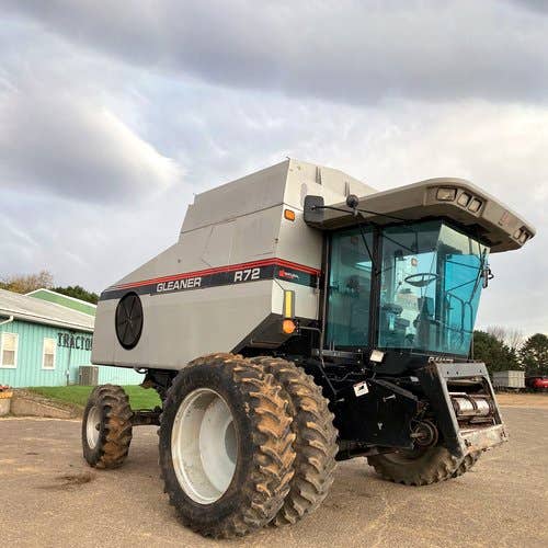 2002 Used Gleaner R72 Combine parts.