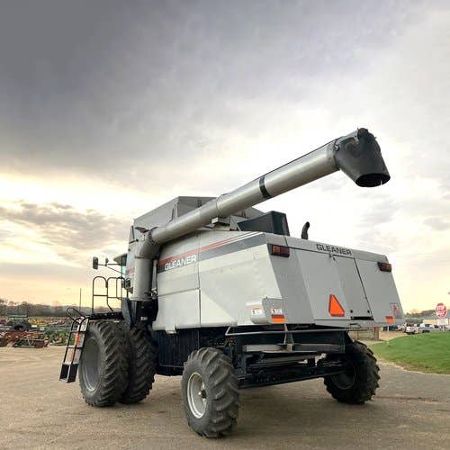 2002 Used Gleaner R72 Combine parts.