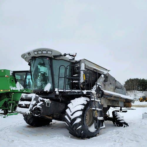 2008 Used Gleaner R75 Combine parts.