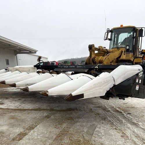 Used Harvestec 4308 Header parts.