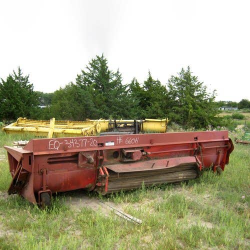 Used Hesston 6600 Header parts.