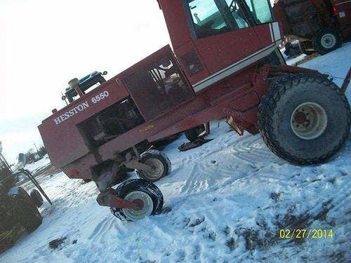 1982 Used Hesston 6650 Hay Cutting parts.