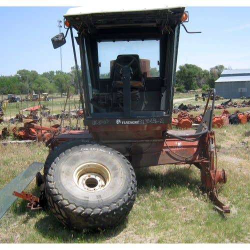 Used Hesston 8400 Hay Cutting parts.