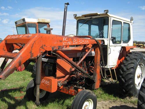 Used Hesston 8550 Hay Cutting parts.