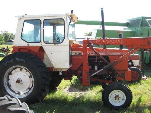 Used Hesston 8550 Hay Cutting parts.