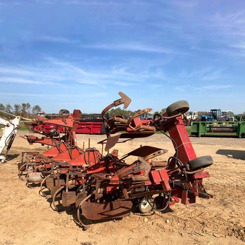 Used International 10 Tillage parts.