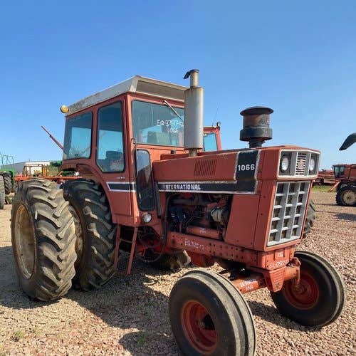 1976 Used International 1066 Tractor parts.