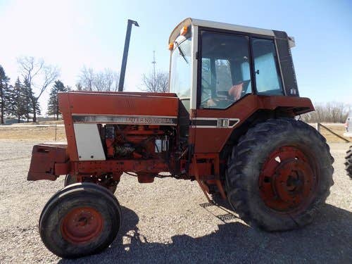 Used International 1086 Tractor parts.