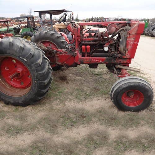 Used International 1086 Tractor parts.