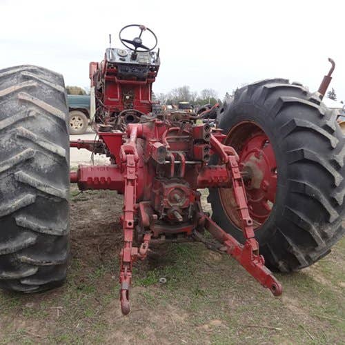 Used International 1086 Tractor parts.