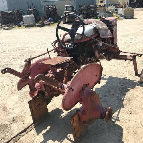 Used International 140 Tractor parts.