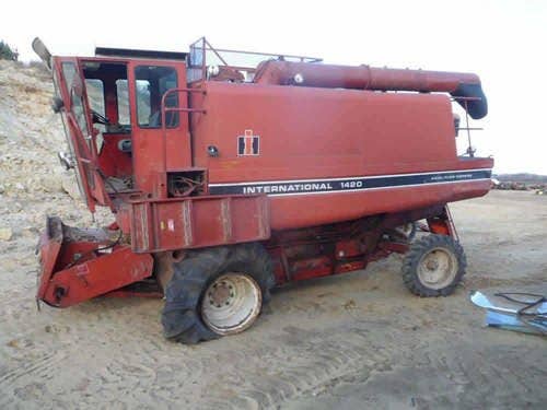 Used International 1420 Combine parts.