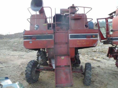 Used International 1420 Combine parts.