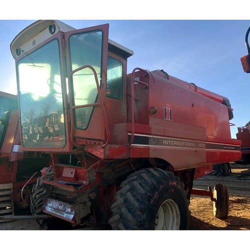 Used International 1420 Combine parts.
