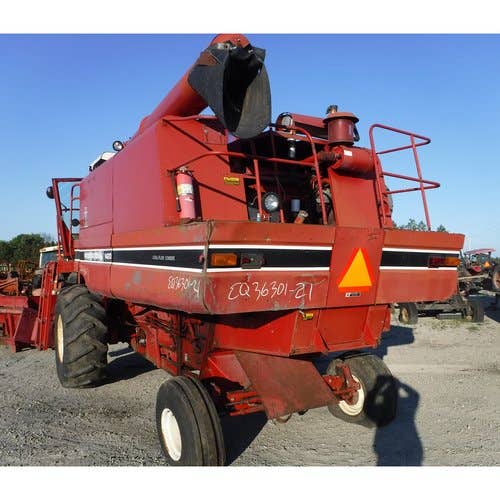 Used International 1420 Combine parts.