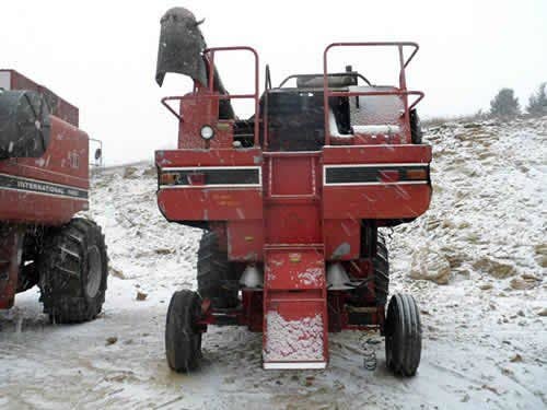 Used International 1440 Combine parts.