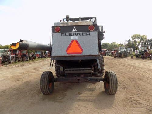 Used International 1440 Combine parts.