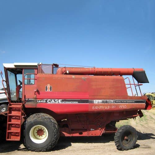 Used International 1440 Combine Parts Used International 1440 Combine Parts