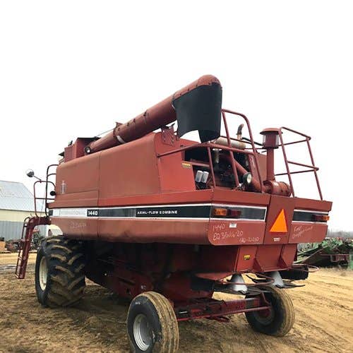 Used International 1440 Combine parts.