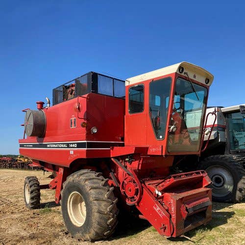 Used International 1440 Combine parts.