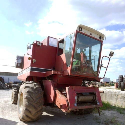 Used International 1440 Combine parts.