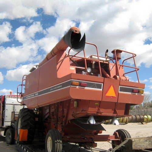 Used International 1440 Combine parts.