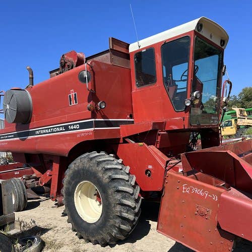 Used International 1440 Combine parts.