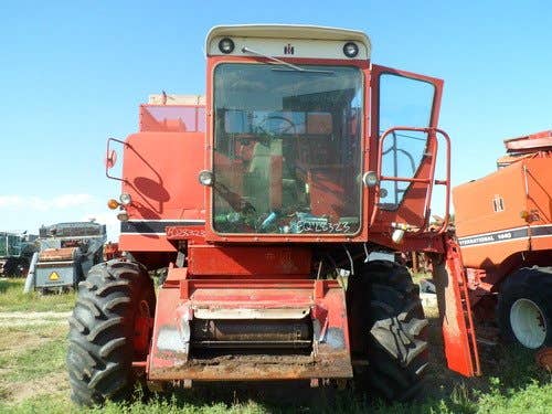 Used International 1460 Combine parts.