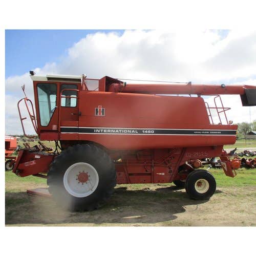 Used International 1460 Combine parts.