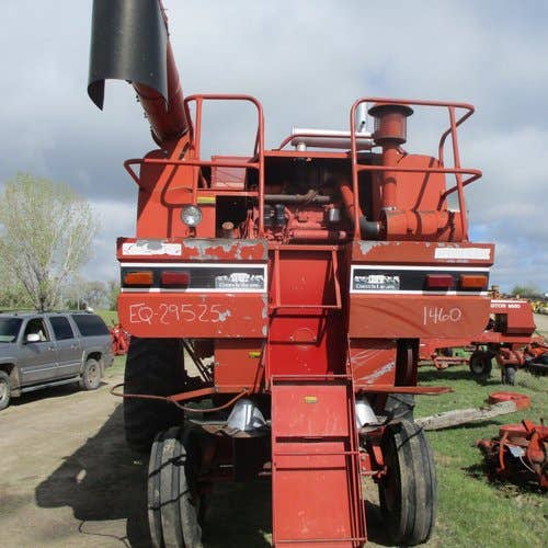 Used International 1460 Combine parts.
