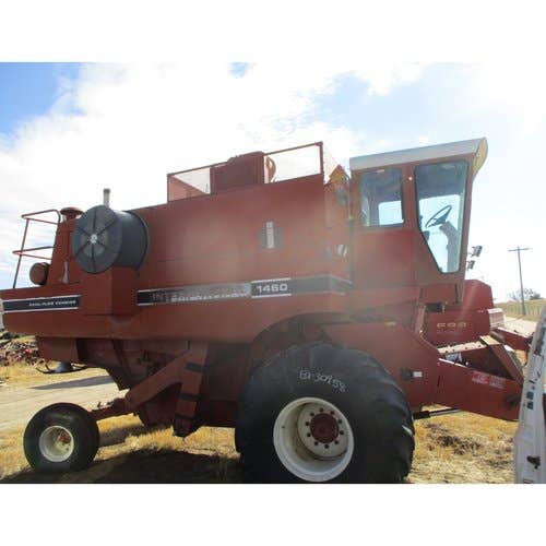 Used International 1460 Combine parts.