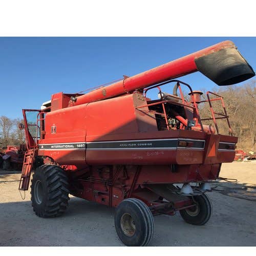 Used International 1460 Combine parts.