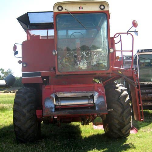 Used International 1460 Combine parts.
