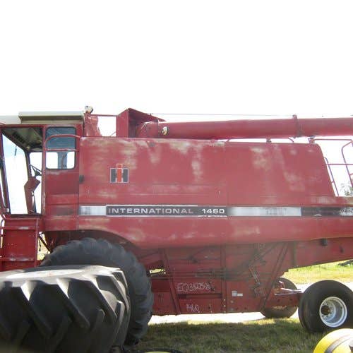 Used International 1460 Combine parts.