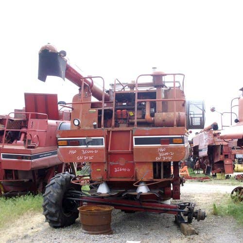 Used International 1460 Combine parts.