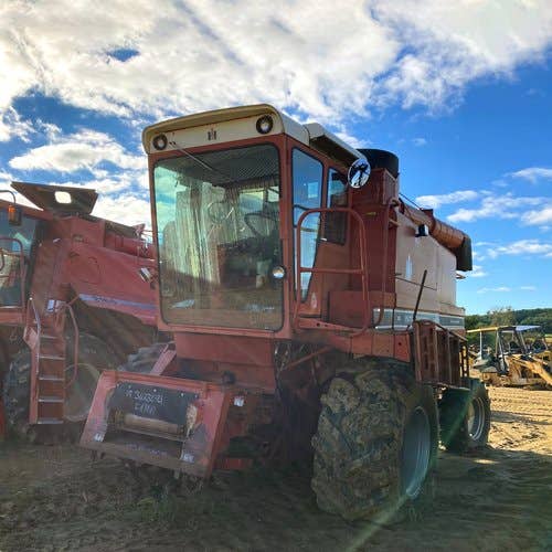 Used International 1460 Combine parts.