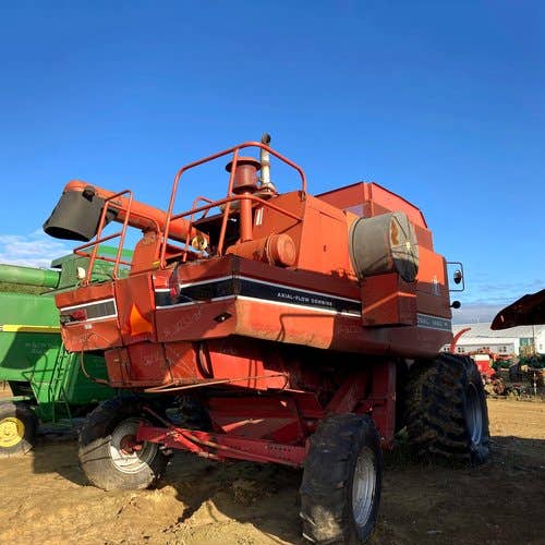 Used International 1460 Combine parts.