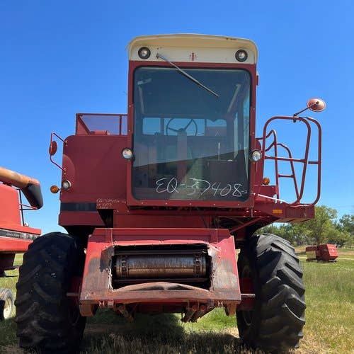 Used International 1460 Combine parts.