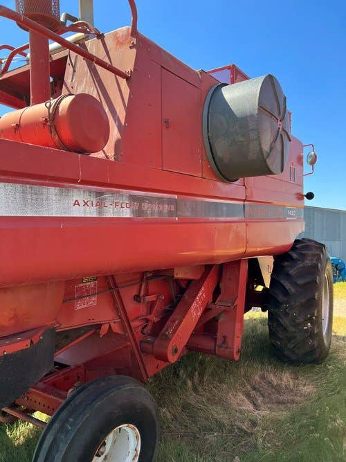 Used International 1460 Combine parts.