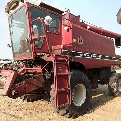 Used International 1460 Combine parts.