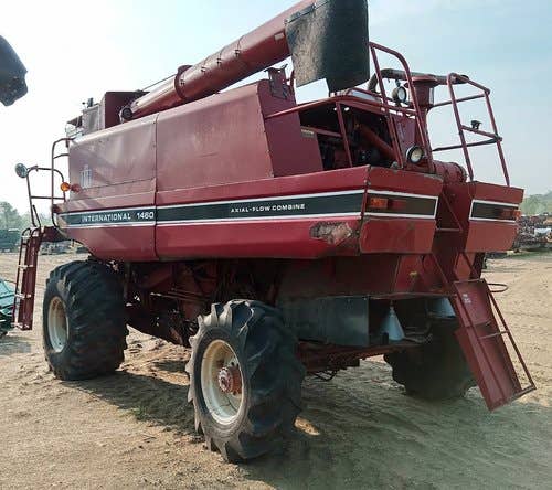 Used International 1460 Combine parts.
