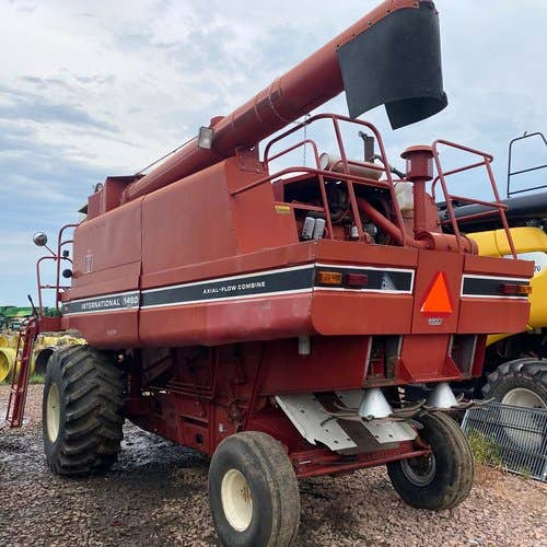 Used International 1460 Combine parts.