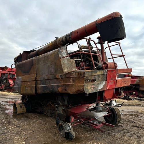 Used International 1460 Combine parts.