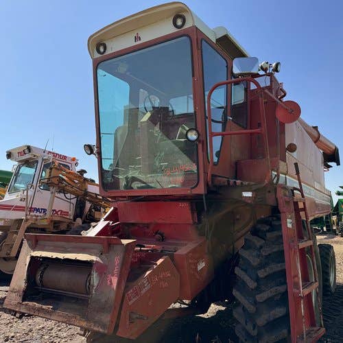 Used International 1460 Combine parts.