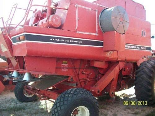 Used International 1480 Combine parts.