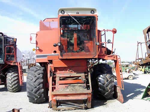 Used International 1480 Combine parts.