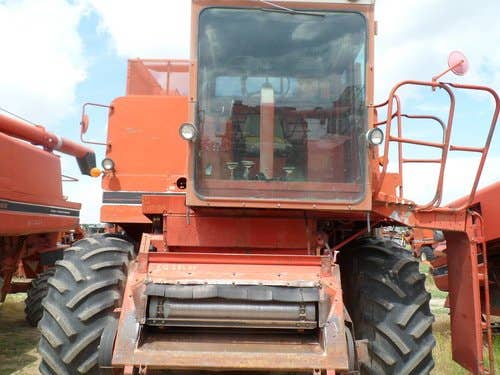 Used International 1480 Combine parts.